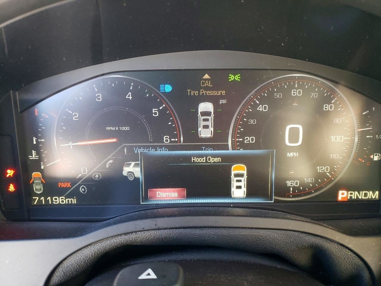 (LOCAL PICKUP ONLY) Roof Glass Fits 15-20 SUBURBAN 1500 922388