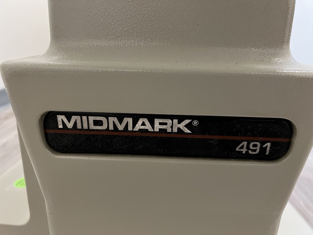 Midmark 491 Exam/procedure Chair