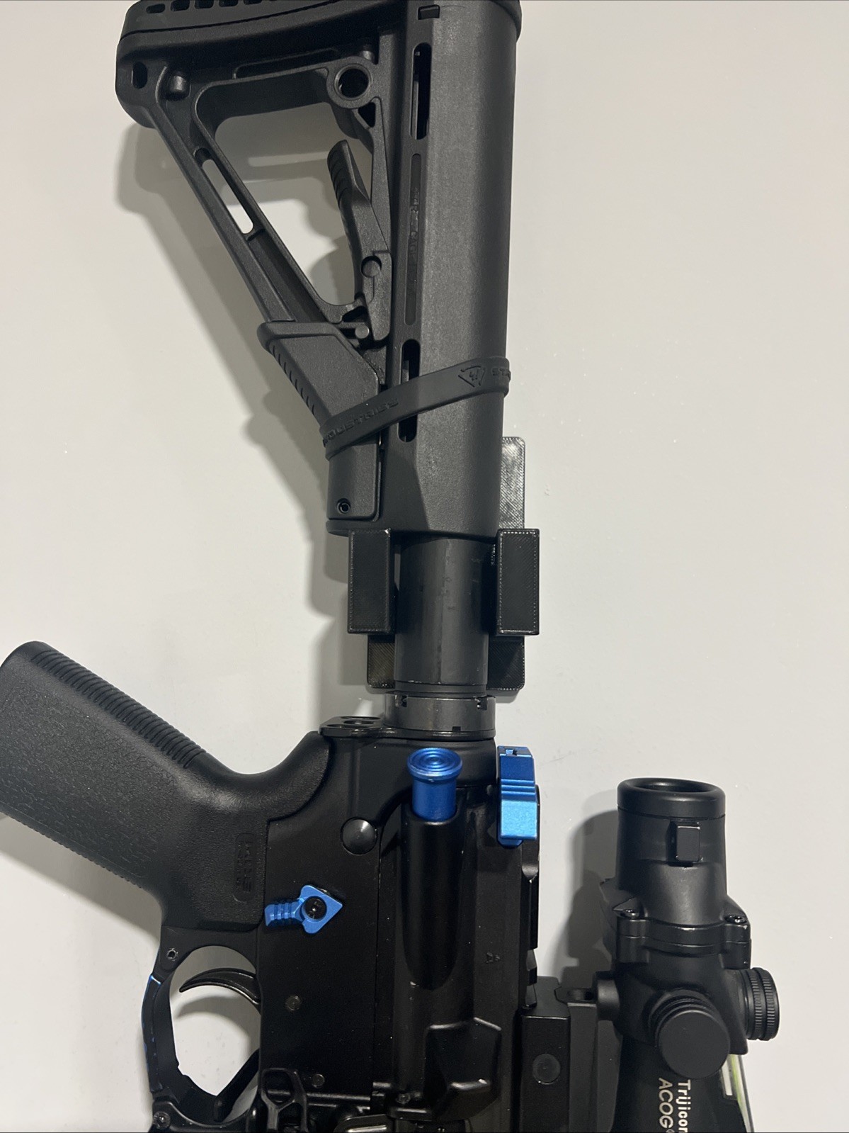 Gun Wall Mount for 223 5.56 Rifle - vertical mount