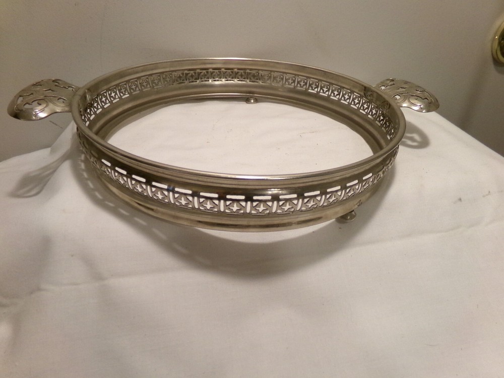 Vintage Silver Plated Casserole Craddle 9 dia."