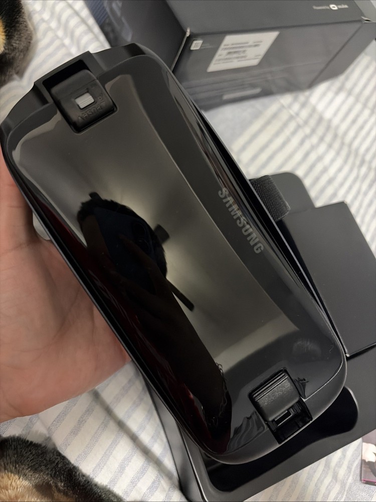 Samsung Gear Vr With Controller Open Box Powered By Oculus