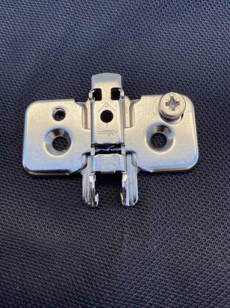 5 Blum Cam Hinge Overlay Mounting Plates
