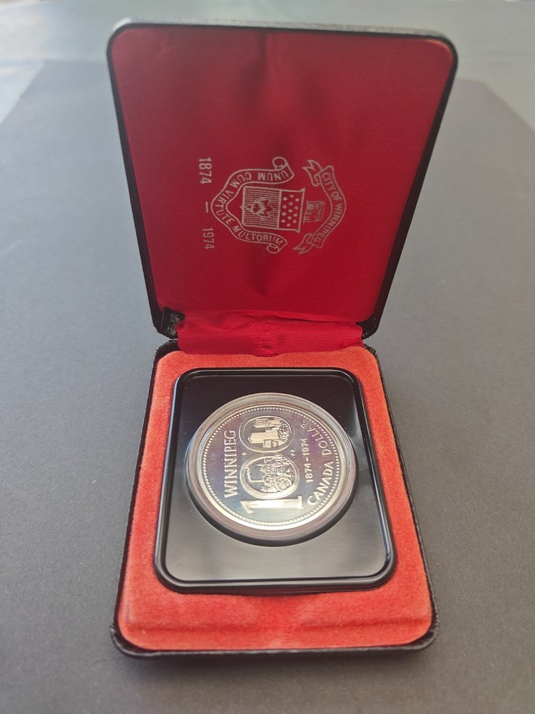 CANADA 1975  CALGARY SILVER PROOF SPECIMEN DOLLAR  $1 -  box