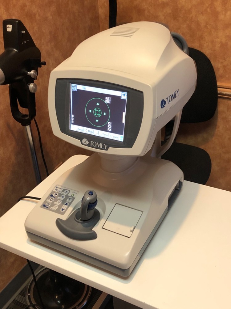 Tomey Autorefractor Keratometer Topographer RT-7000, with printer