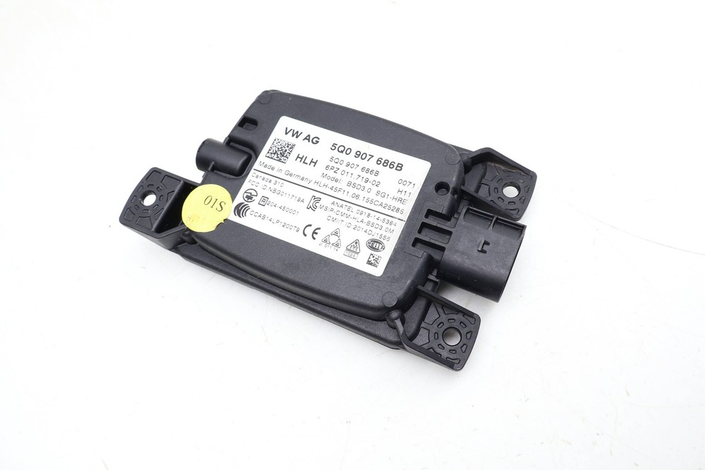 2016-2020 VW PASSAT - Right Blind SPOT Detection Master Control Module