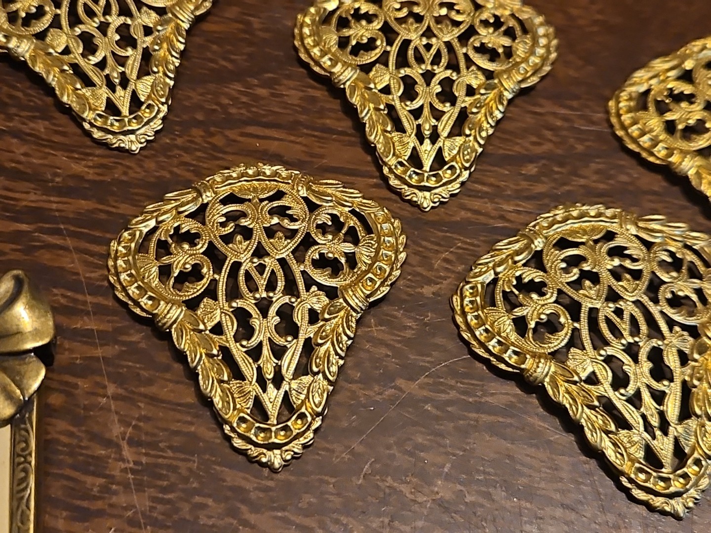 Lot Of 20 Fancy Piece Mixed France Vintage 60s Brass Stampings Findings Jewelry