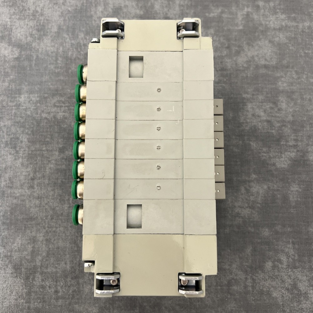 MANIFOLD VALVE P136816607