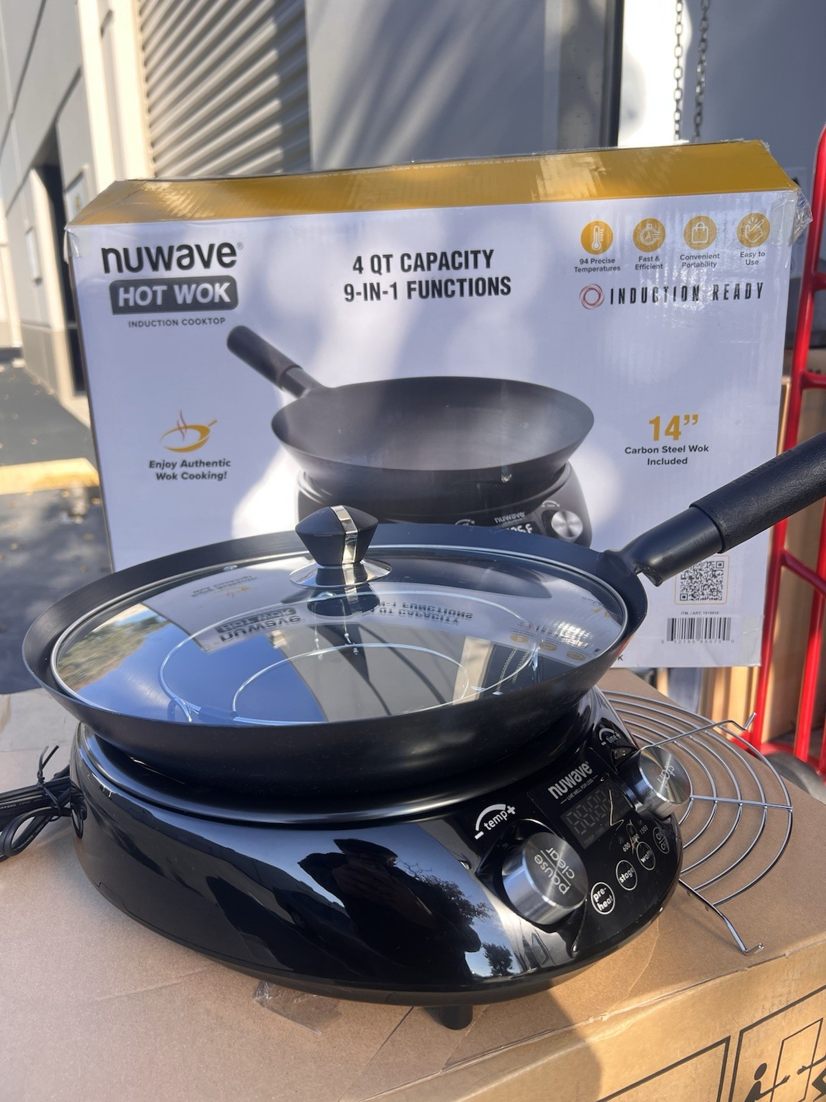 NEW OB - Nuwave Hot Wok Induction Cooktop w/ 14" Carbon Steel Wok
