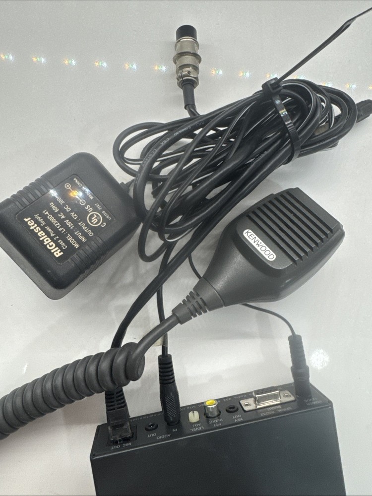 West Mountain Radio RIGblaster Plus Computer Sound Card Interface w Cables, Mic