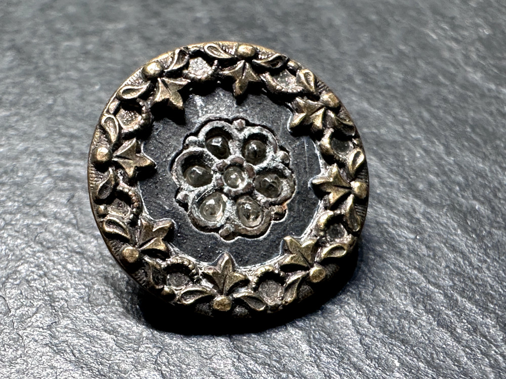 5 ANTIQUE LOOP SHANK BUTTONS: ROUND FLORAL WITH PETITE CLEAR INSERTED PETALS