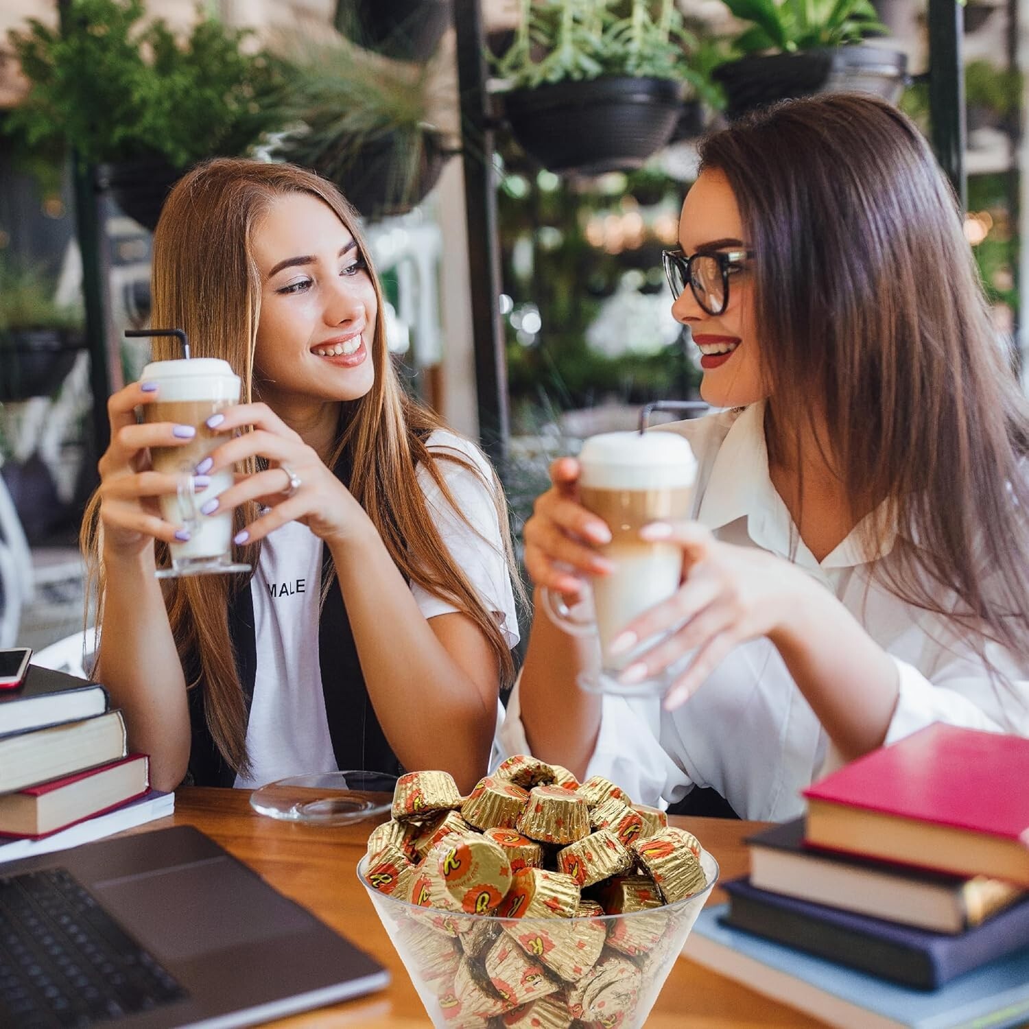 REESE'S Peanut Butter Cups, Milk Chocolate, Bulk Miniatures Candy (4 Pounds)