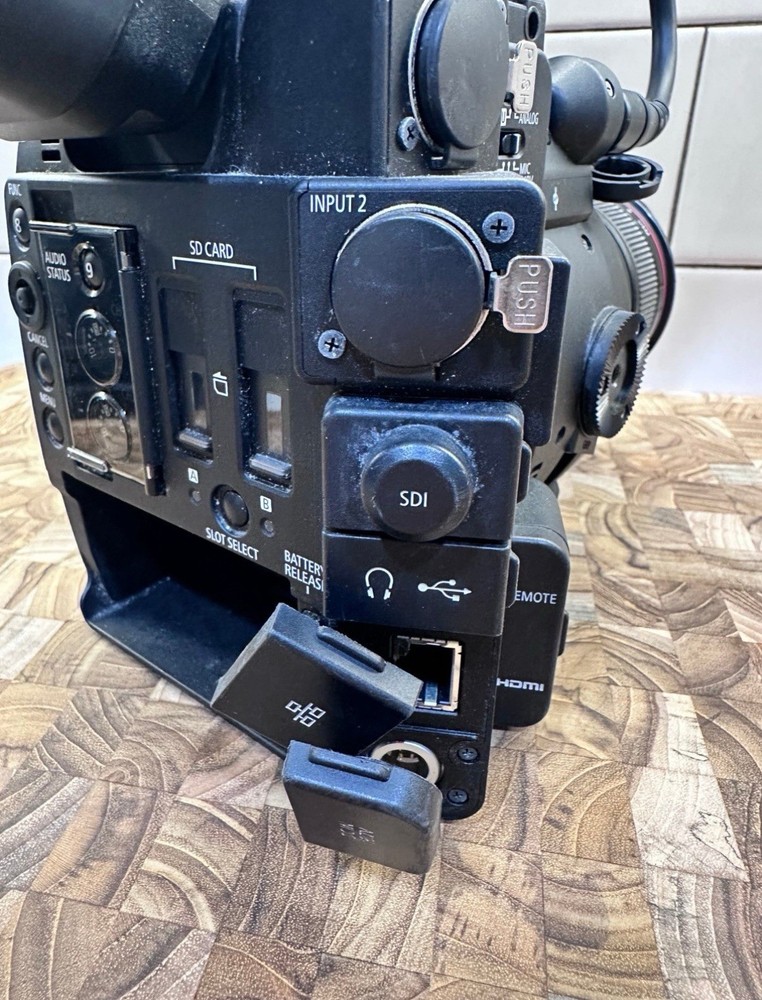 Canon EOS C200 Cinema Camera (EF-Mount) with Lens