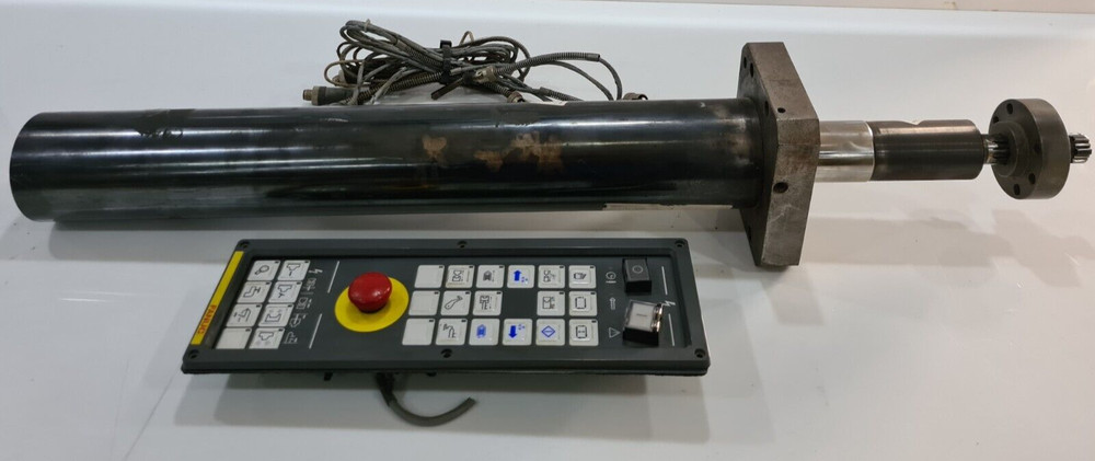 Fanuc roboshot Injection Molding Machine Screw Barrel and control panel