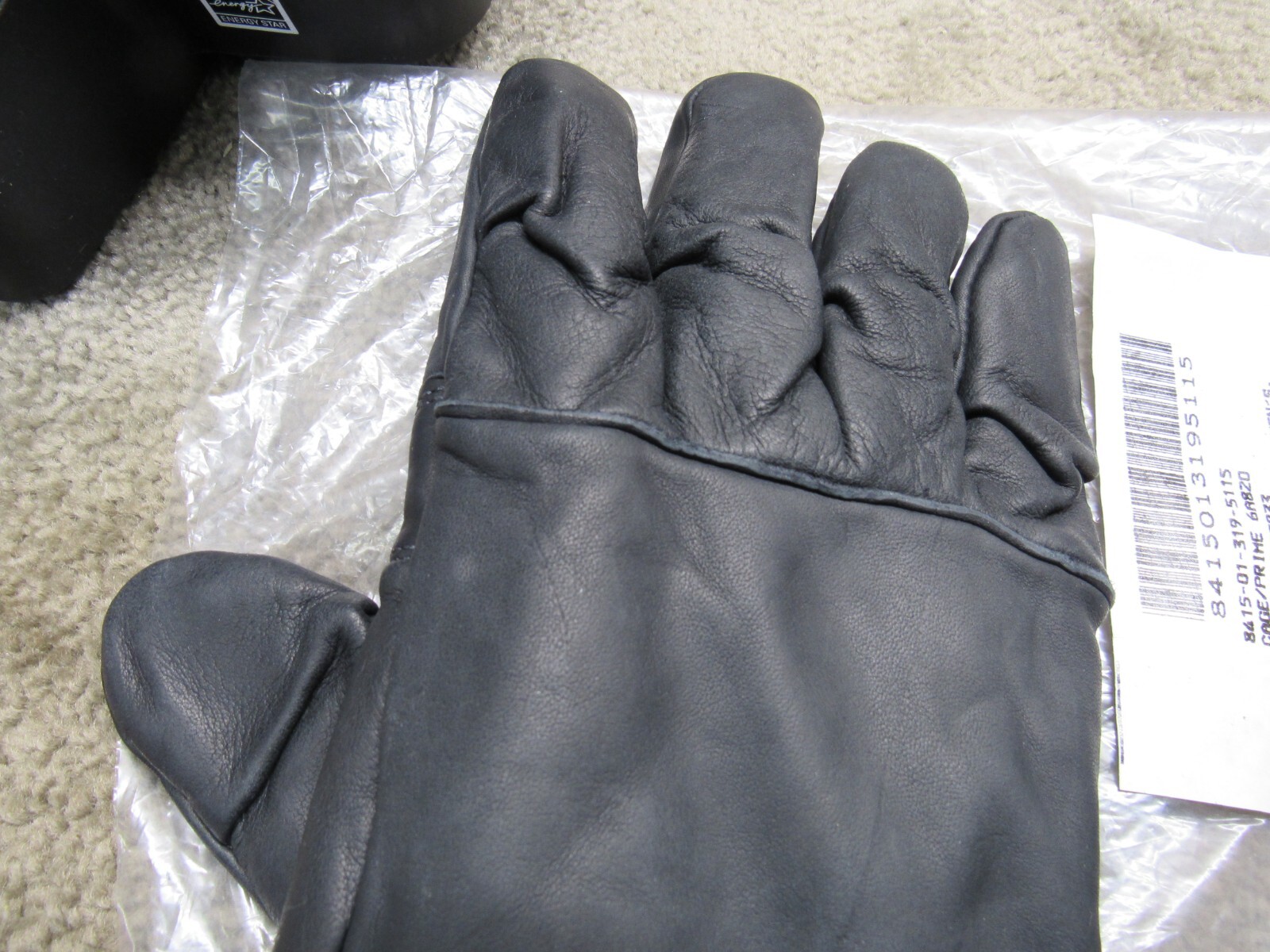 US Military Black Leather ICW Gloves Cold Wet Weather TO 14 Degrees Size 4 NOS