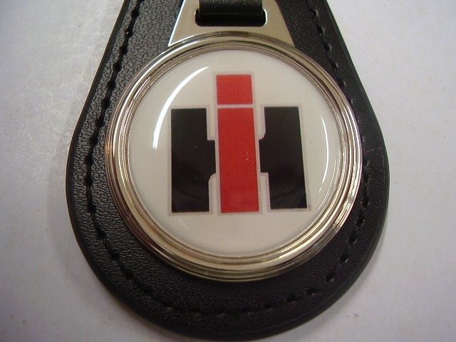 INTERNATION HARVESTER    KEY CHAIN   FREE POSTAGE