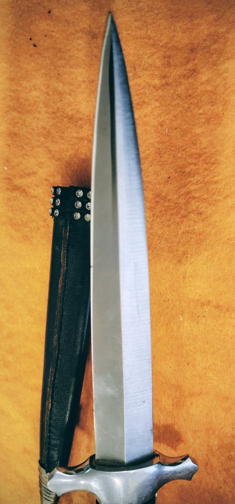 Hirschkrone, Solingen Germany, Presentation Dagger, Rhinestone Encrusted Handle