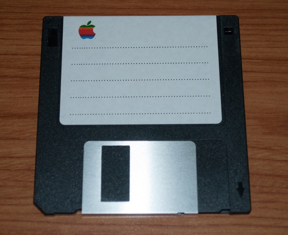 Apple Macintosh Games Bundle Disk 4 for Vintage Classic Mac - 400K disk
