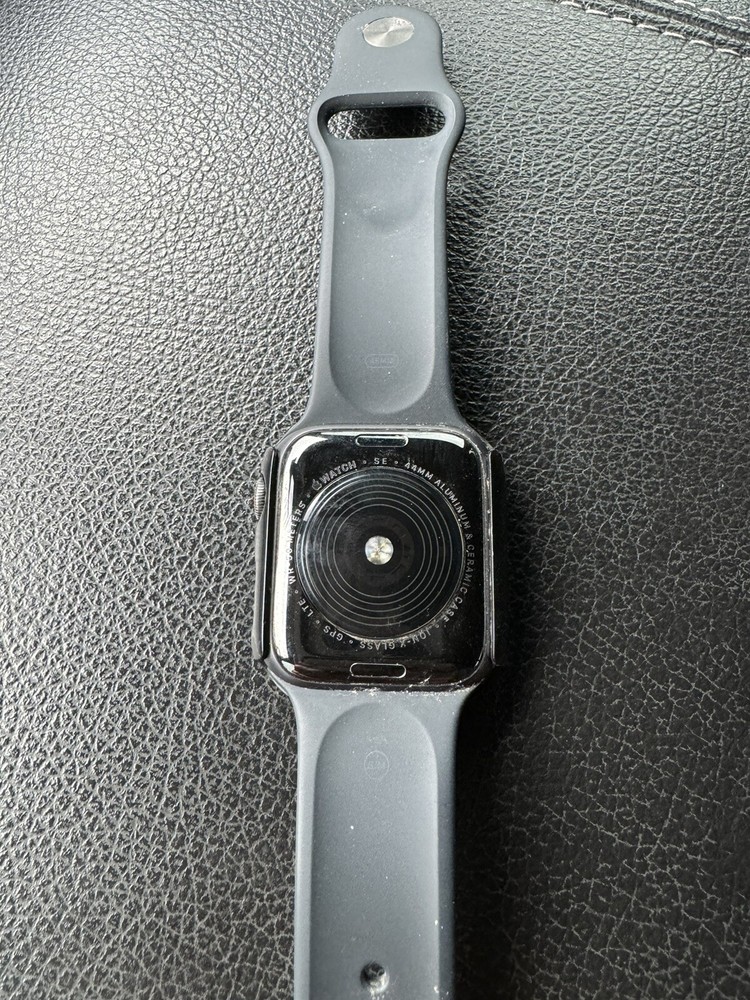 Apple Watch SE