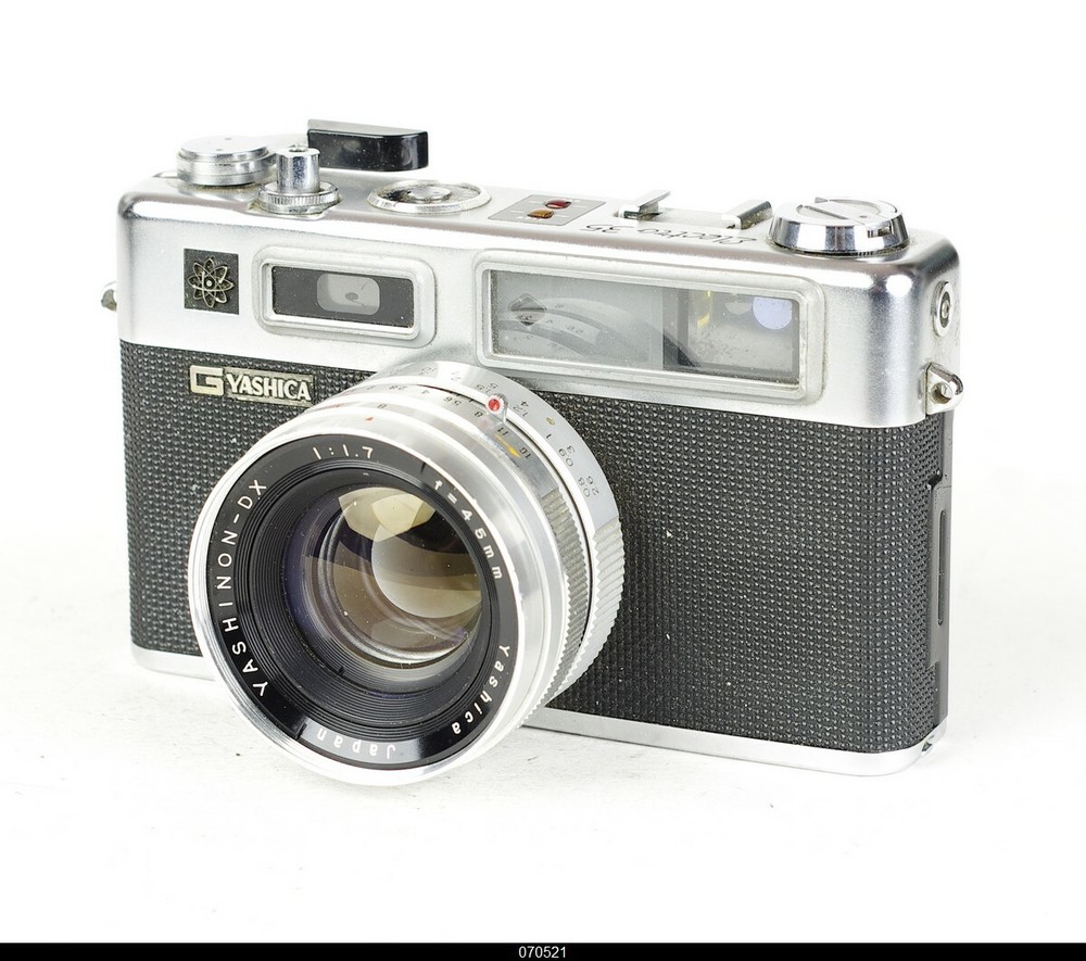 Camera YASHICA G Electro 35 Lens 1.7/45mm