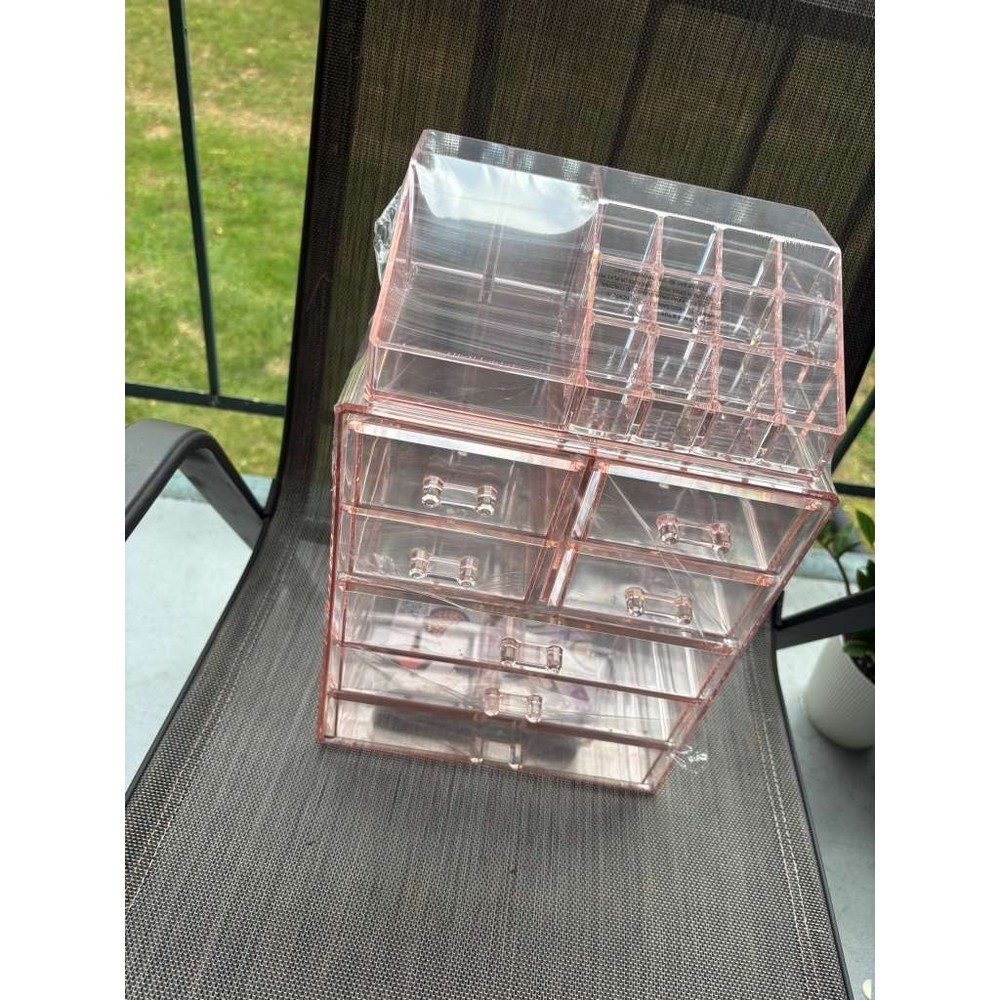 Acrylic makeup organizer with 7 drawers
