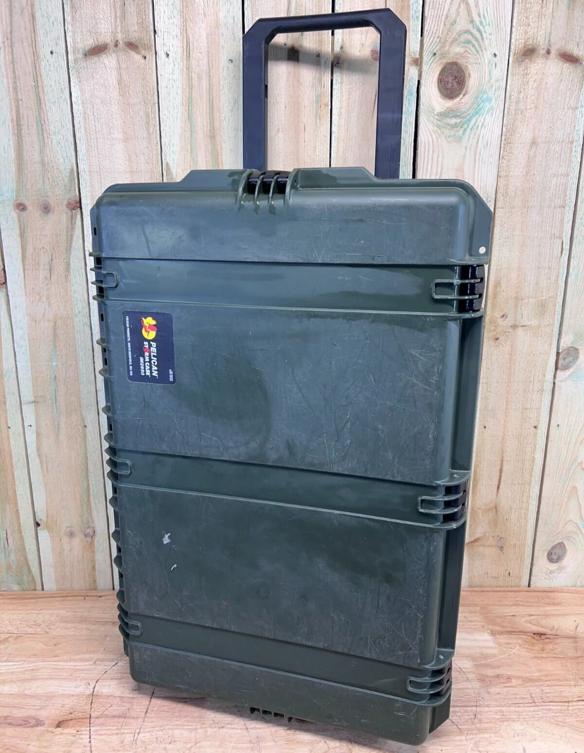 Pelican Storm iM2950 Green Rolling Waterproof Case Good Condition AB