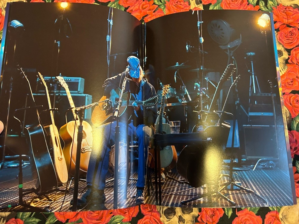 NEIL YOUNG CONCERT TOUR PROGRAM