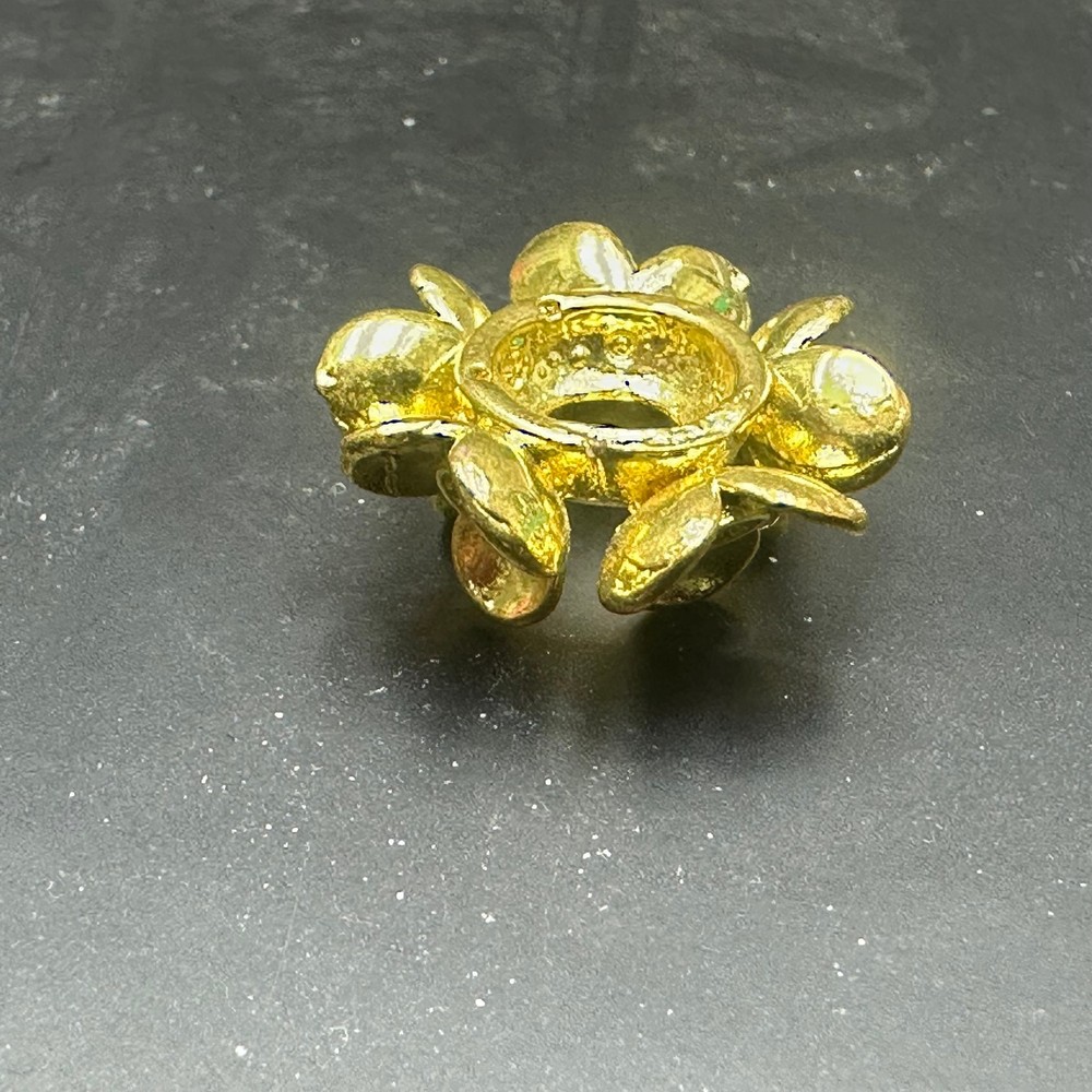 Metal crystal small ball base
