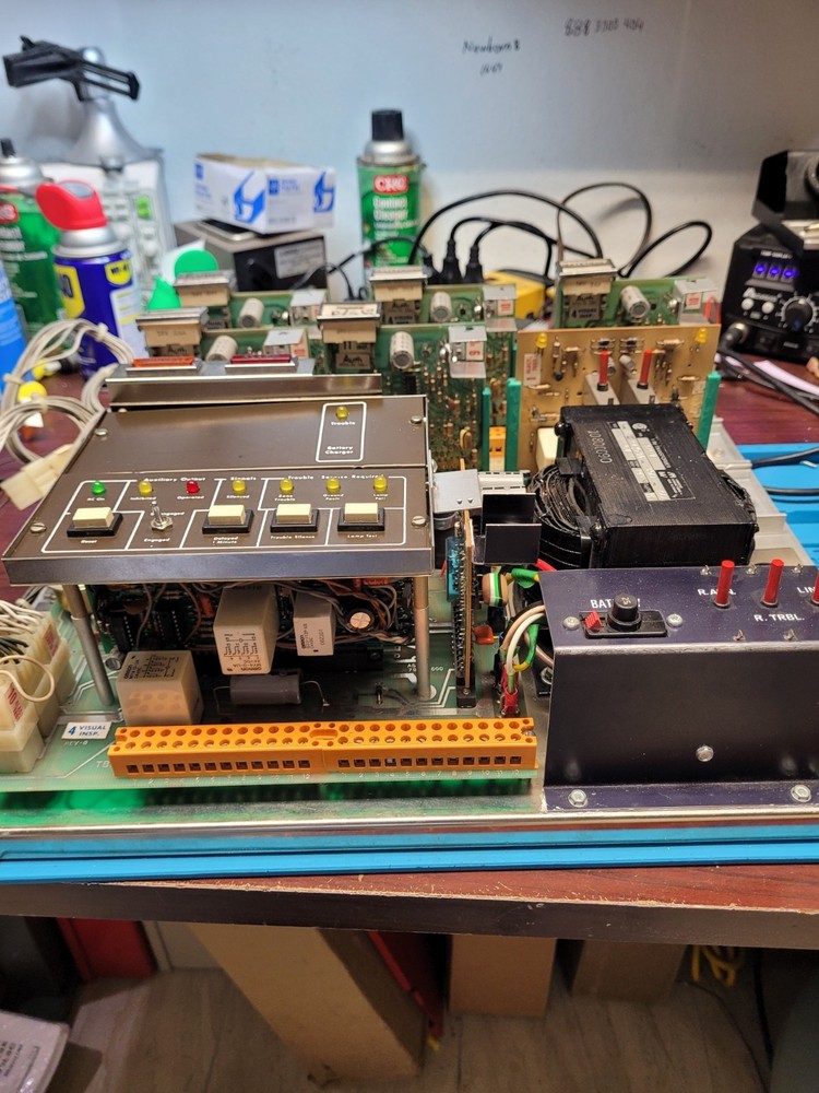 FIRE ALARM CONTROL[ AUTH ELECTRICAL COMPANY MODEL AFC-20.