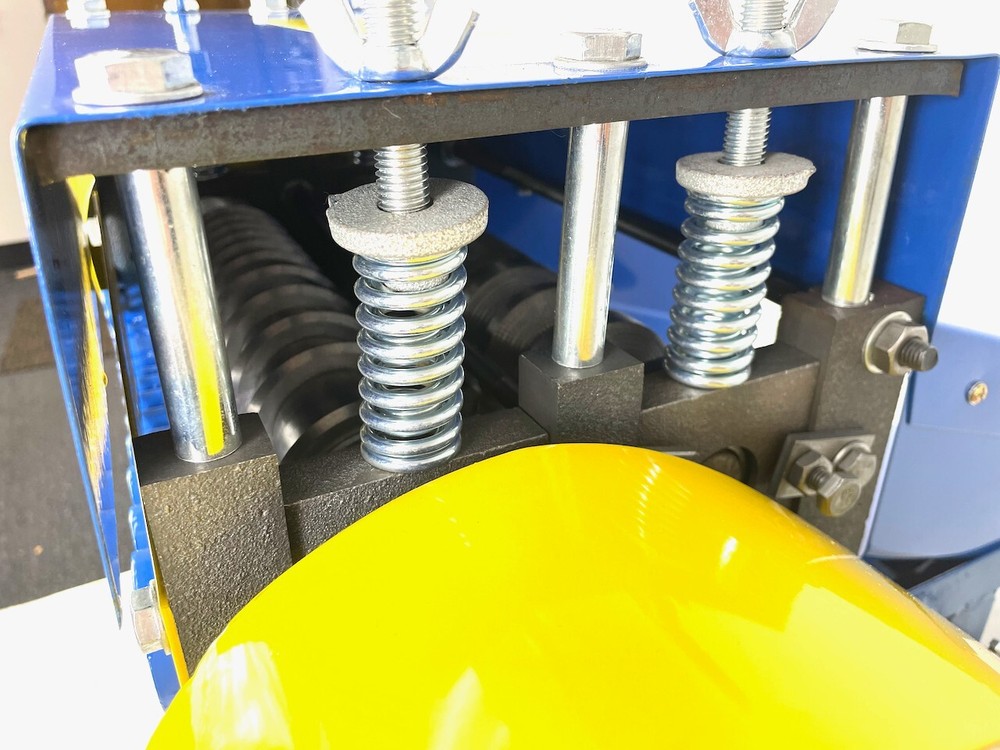 BLUEROCK Tools Model 930 STRiPiNATOR ® Wire Stripping Machine Copper Recycling