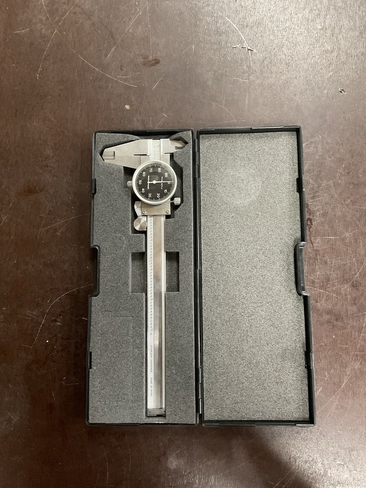 Dial Caliper: 6'' Range CHC-51879-D