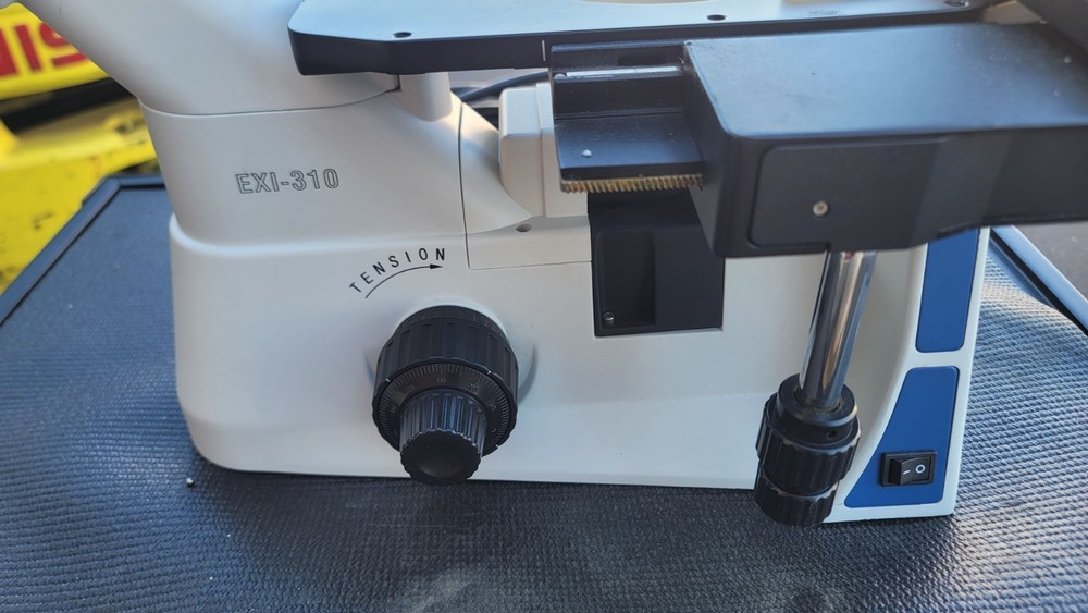 Accu-Scope EXI-310 Inverted Fluorescent Trinocular Microscope