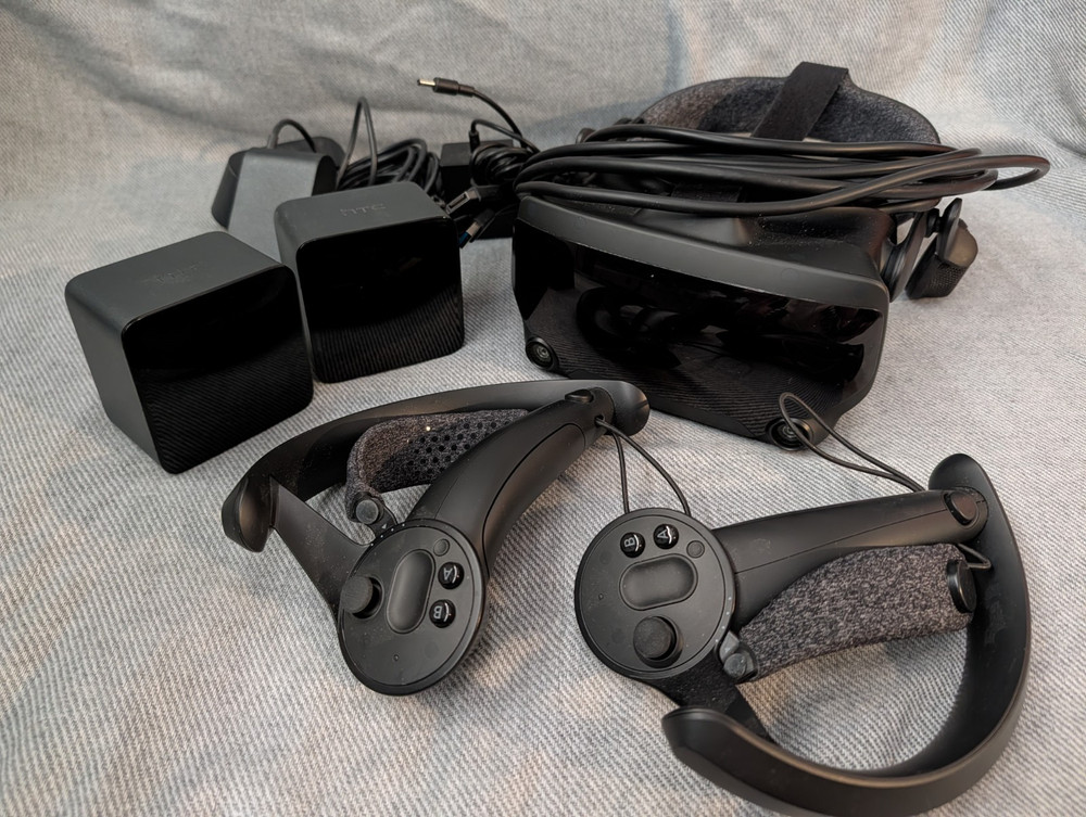 Valve Index VR Headset w/ Knuckle Controllers, Base Stations