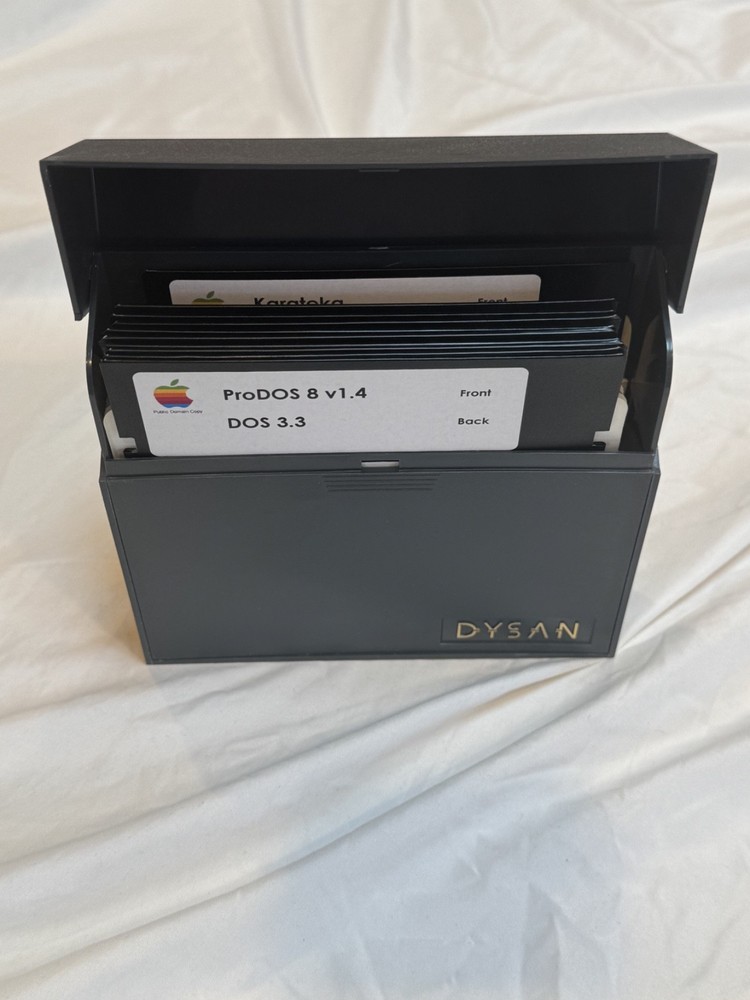 Apple IIe Computer Software bundle w/ Games - Applications - DOS - Diagnostics