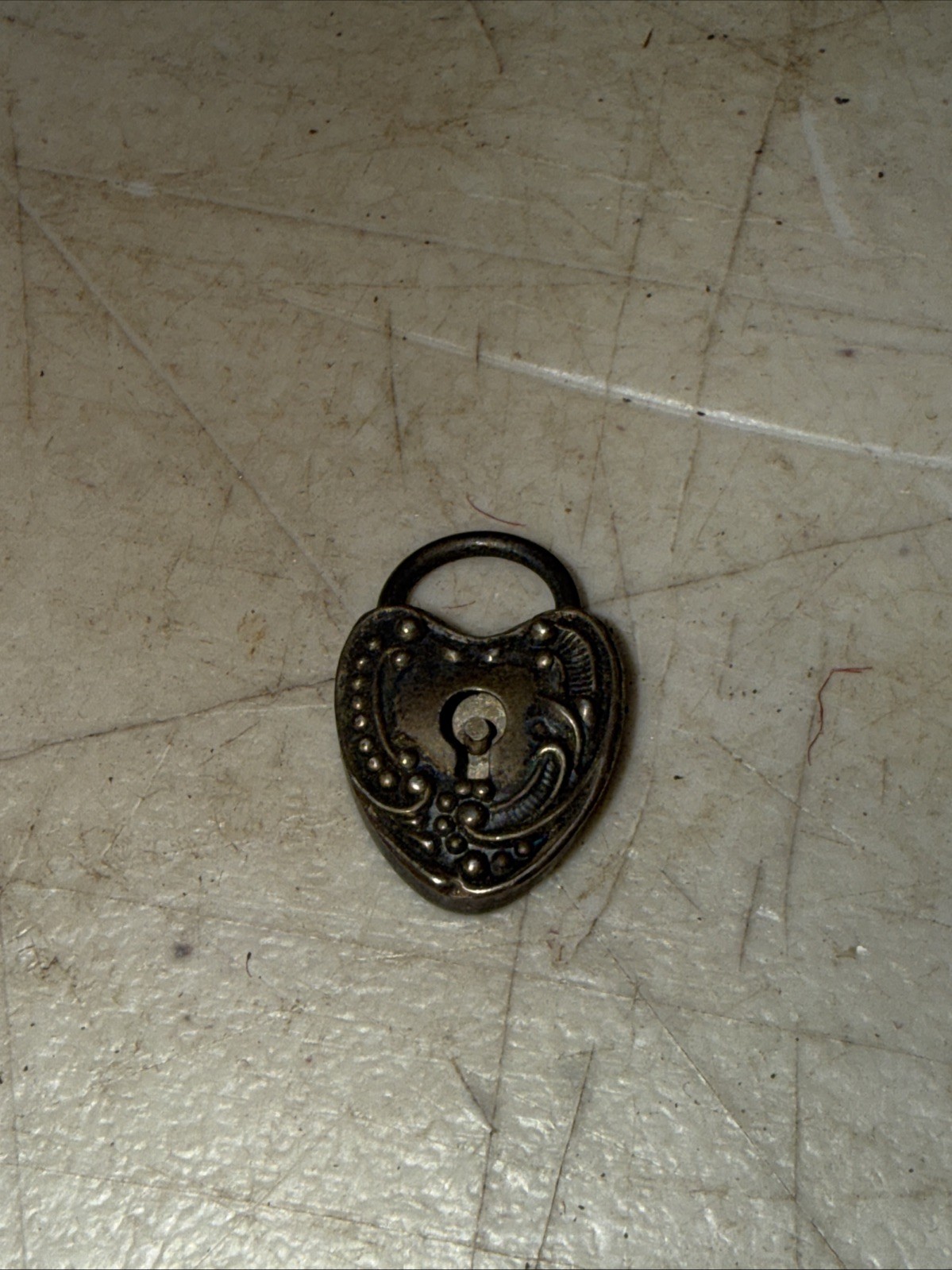 Victorian STERLING SILVER Repousse Puffy Heart Padlock Missing Key