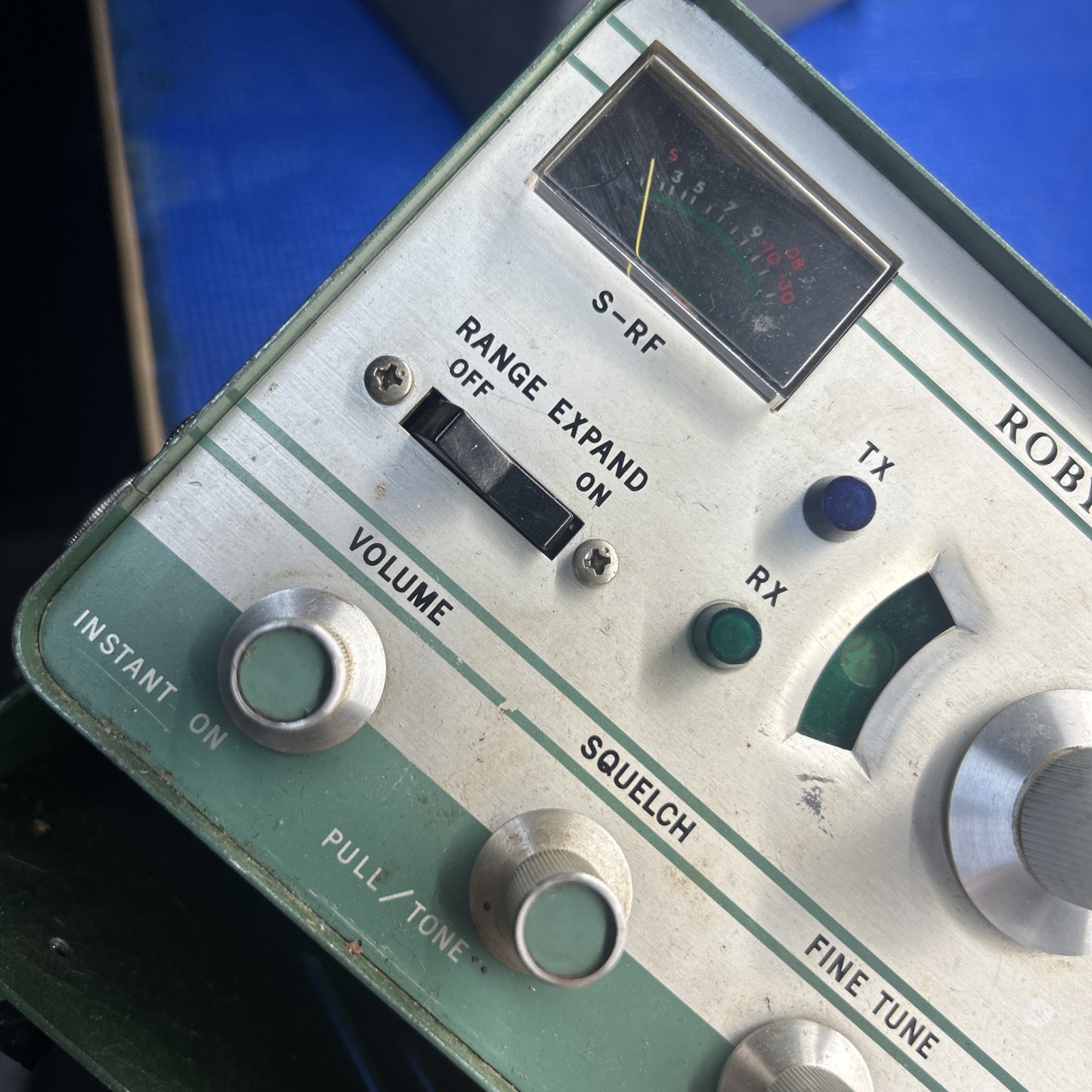 Robyn T-123B 23 Channel Citizens Band Transceiver Base Station Radio