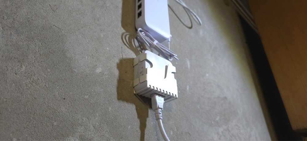 UniFi Power Brick (AC Adapter) Wall Mount