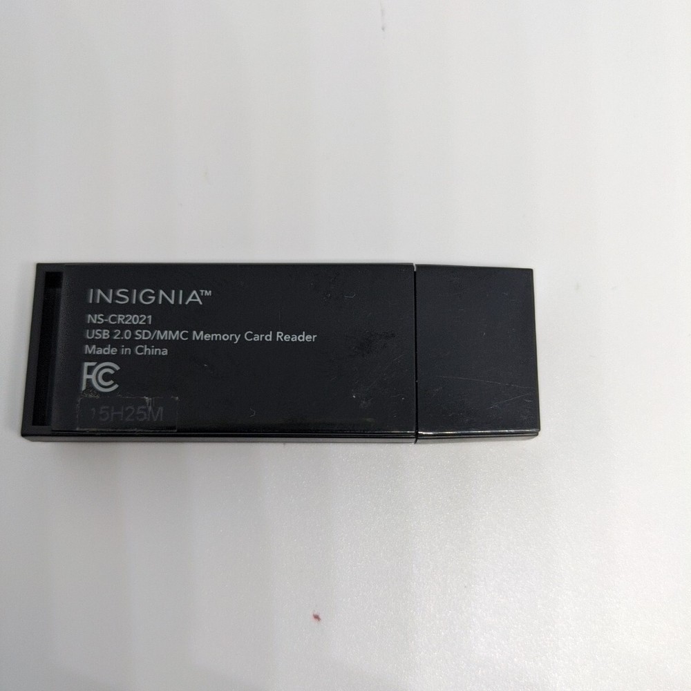 INSIGNIA SD MicroSD Memory Card Reader USB 2.0 Plug and Play Black - Tested