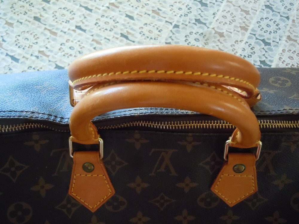 Auth. Louis Vuitton monogram speedy 40.  ( A5 ) .