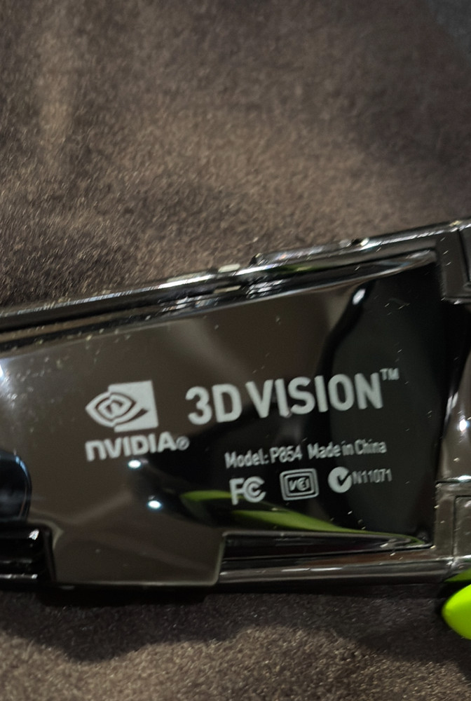 NVIDIA 3D Vision Active Shutter Wireless Glasses w/Recharge Cable New
