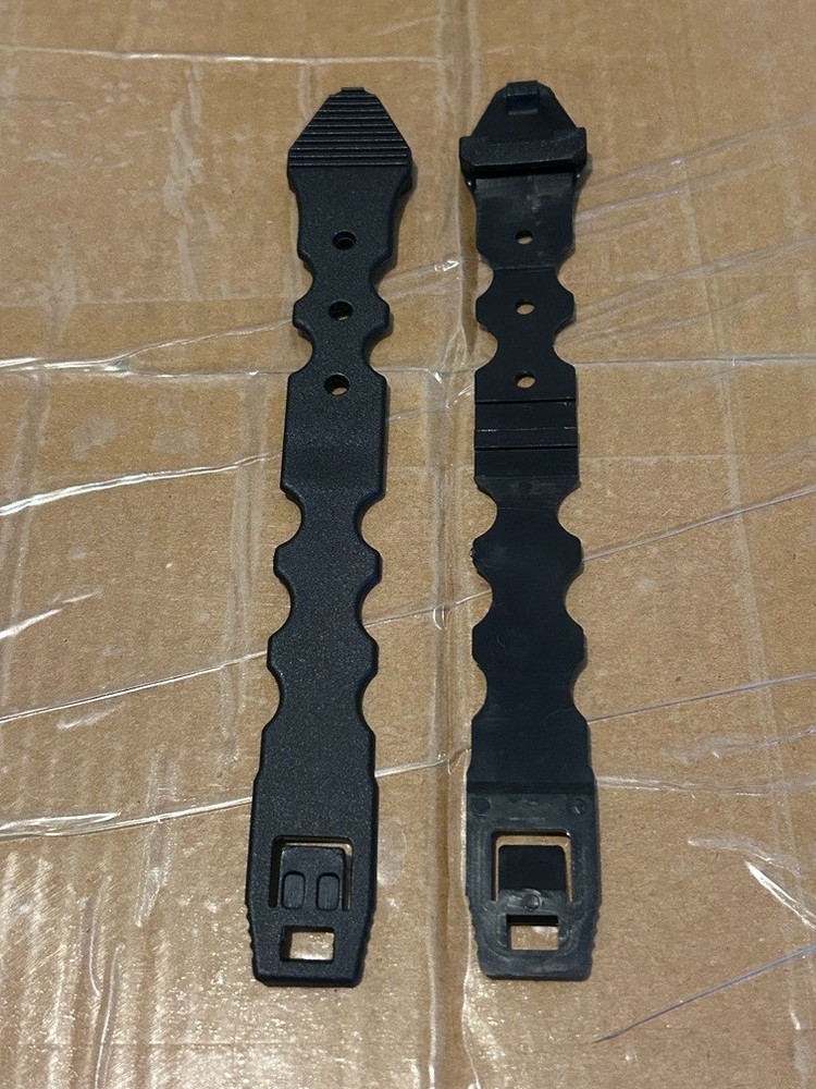4 Pack molle attachment straps - black