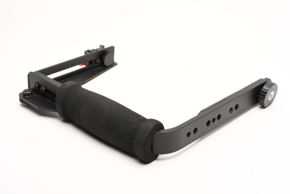 Stroboframe Quick flip 35mm camera flash bracket, Mint-