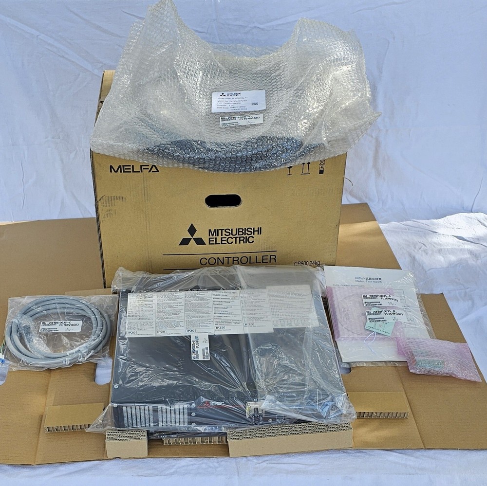 NEW Mitsubishi CR800-20HD Robot Controller w/ cables & Software