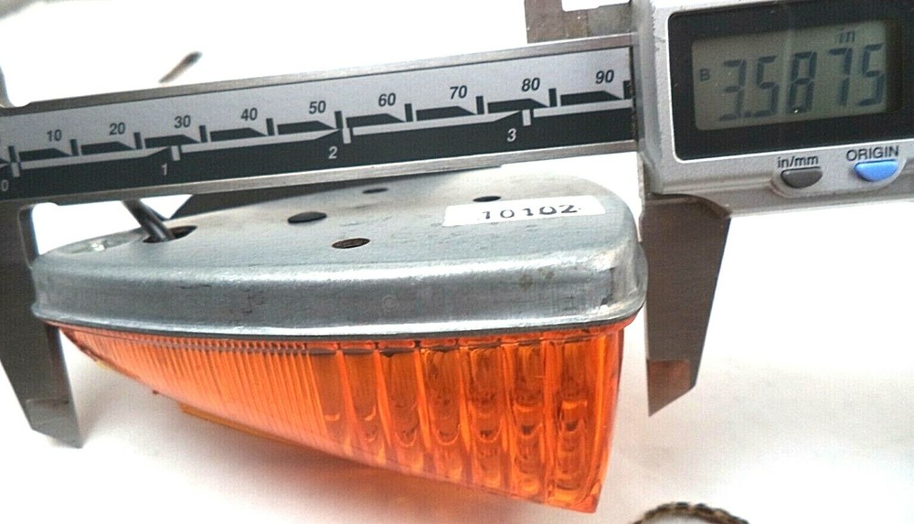 Signal-Stat Amber Triangle Light Assy, pn 1150A