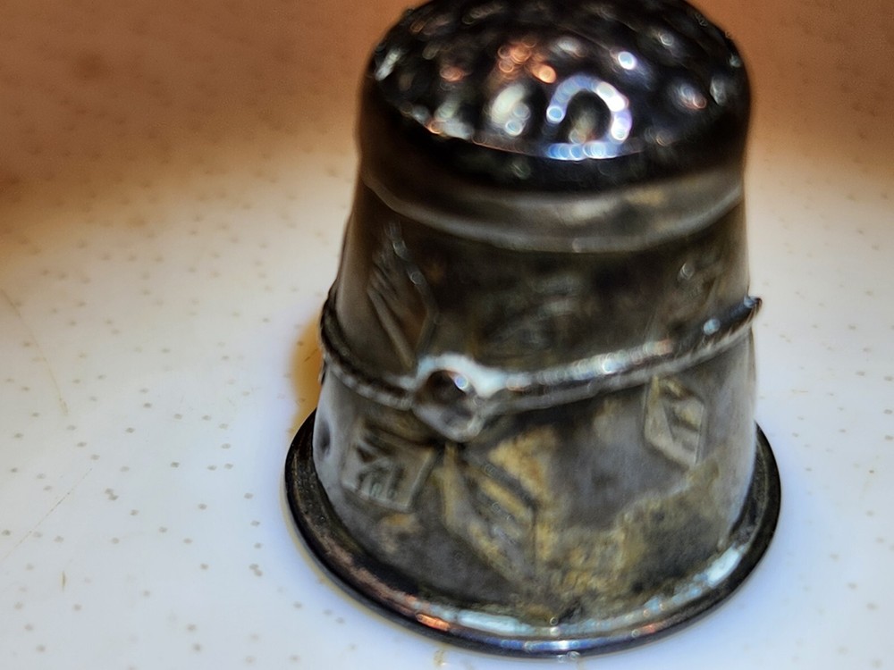 Sterling Silver Thimble With Vine Design .05 Ounce