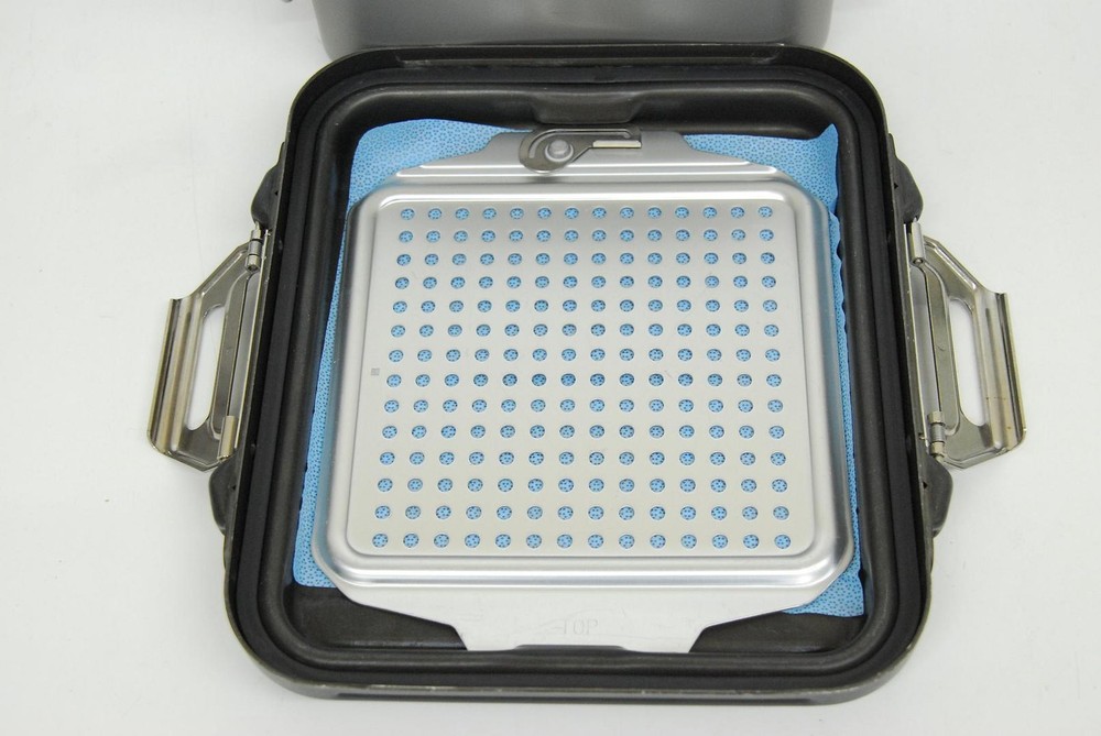 V. Mueller Genesis CD1-6B Sterilization Container W/ Filter Holders, Basket