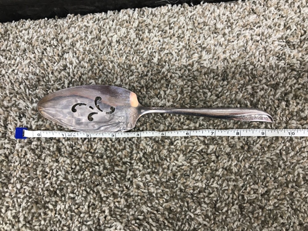 WM. A Rogers Oneida Silver Plate Pie Spatula