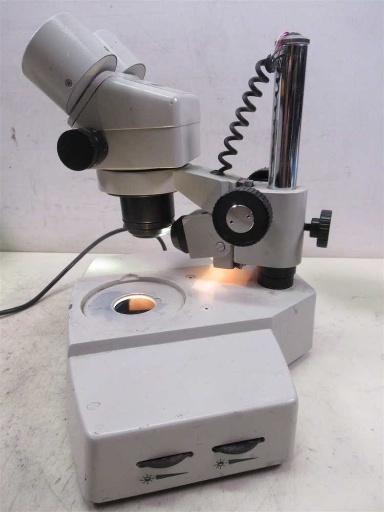 Omano Binocular Stereo Microscope with Boom Stand and Light Source