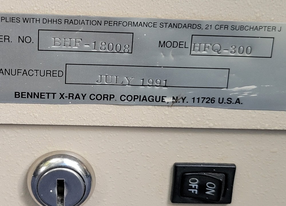 Bennett HFQ-300 Console