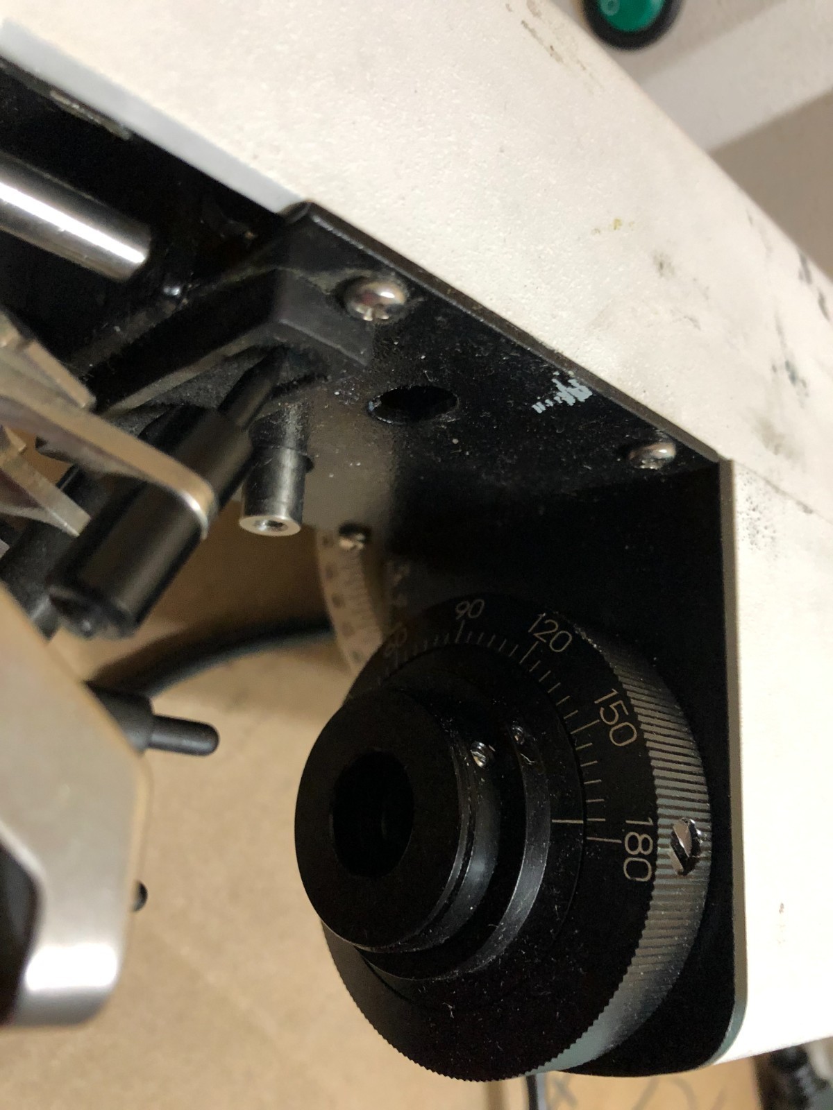 Luxvision LM-190 Manual Lensmeter Lensmeter 40x 16-100mm Diameter Lens Green LED