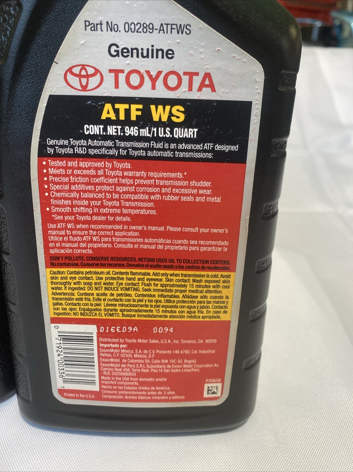 Toyota 00289-ATFWS4 Lexus & Automatic Transmission Fluid Oil 6 Quart